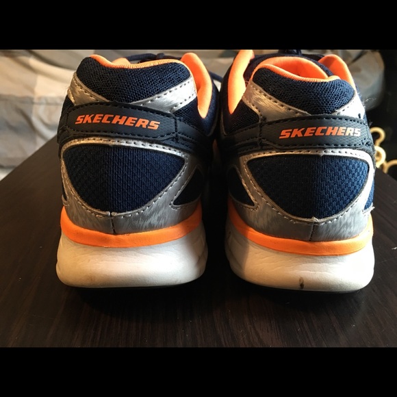 Sketchers - Picture 3 of 3